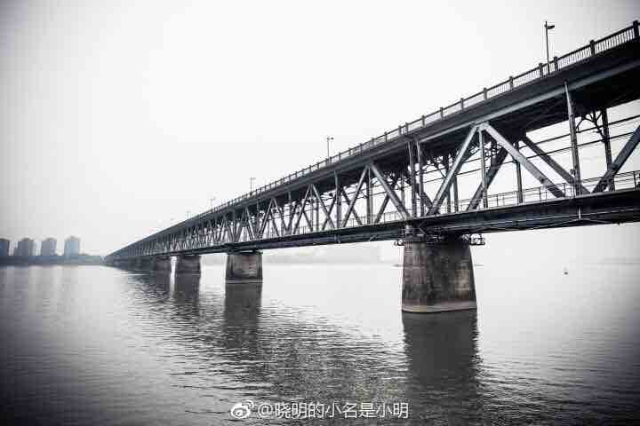4、錢塘江大橋是誰設計的:錢塘江大橋的設計者是哪位大師？